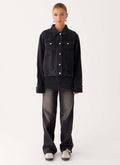 Casual Denim Jacket With A Turn-Down Collar And Long Sleeves