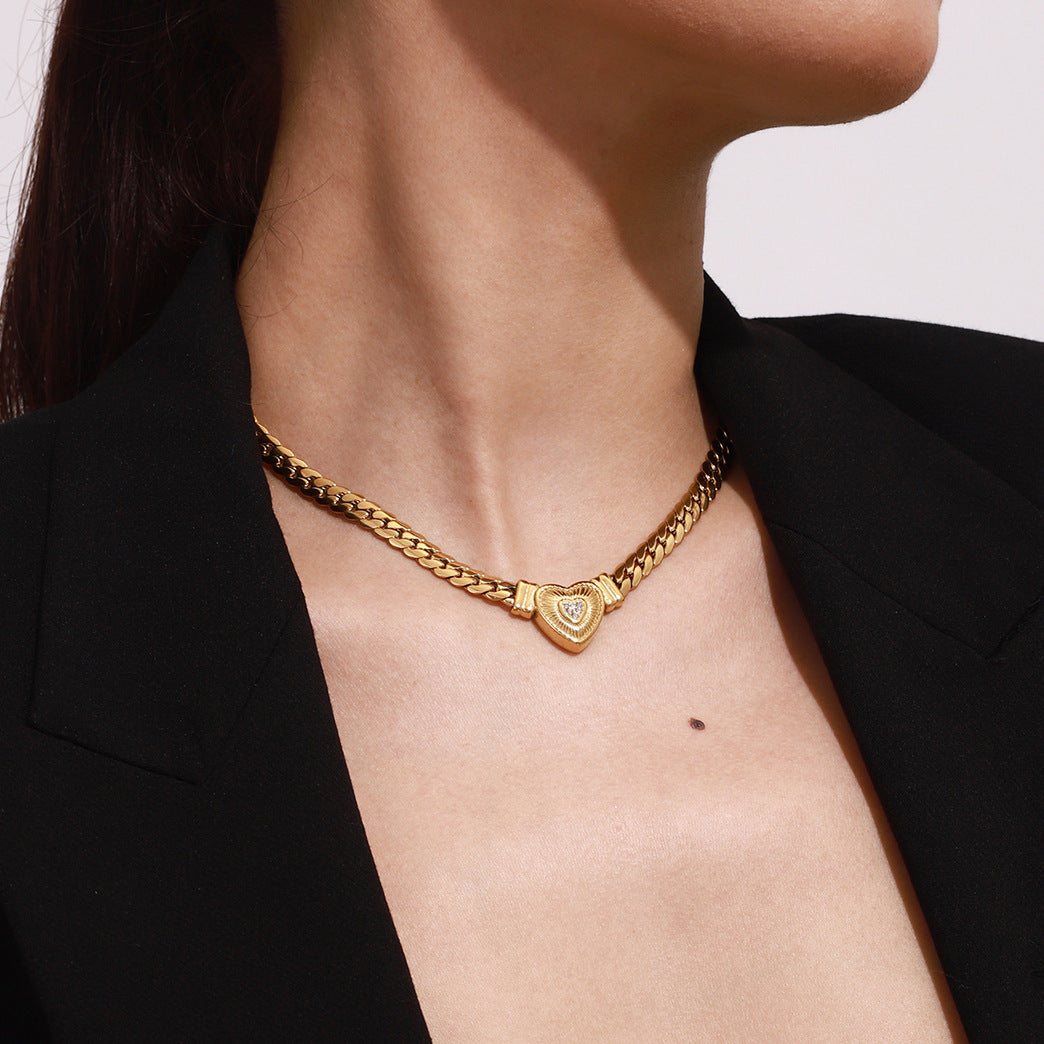 Love Necklace With High-end Feel And Diamond Studded Collarbone Chain