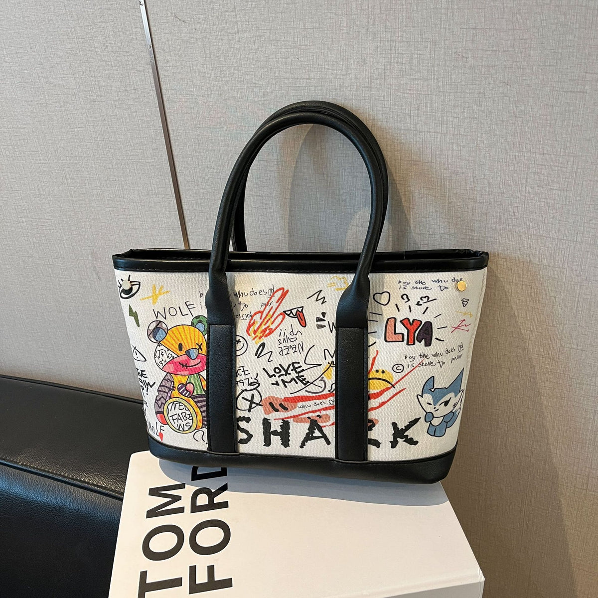 Womens Stylish Personalized Graffiti Crossbody Bag
