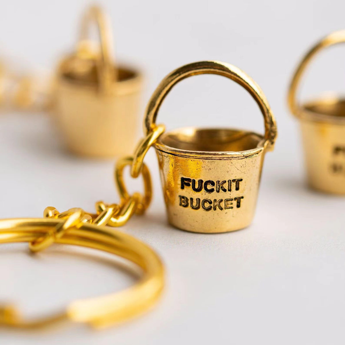 Feng Shui Bucket Necklace For Women With Keychain