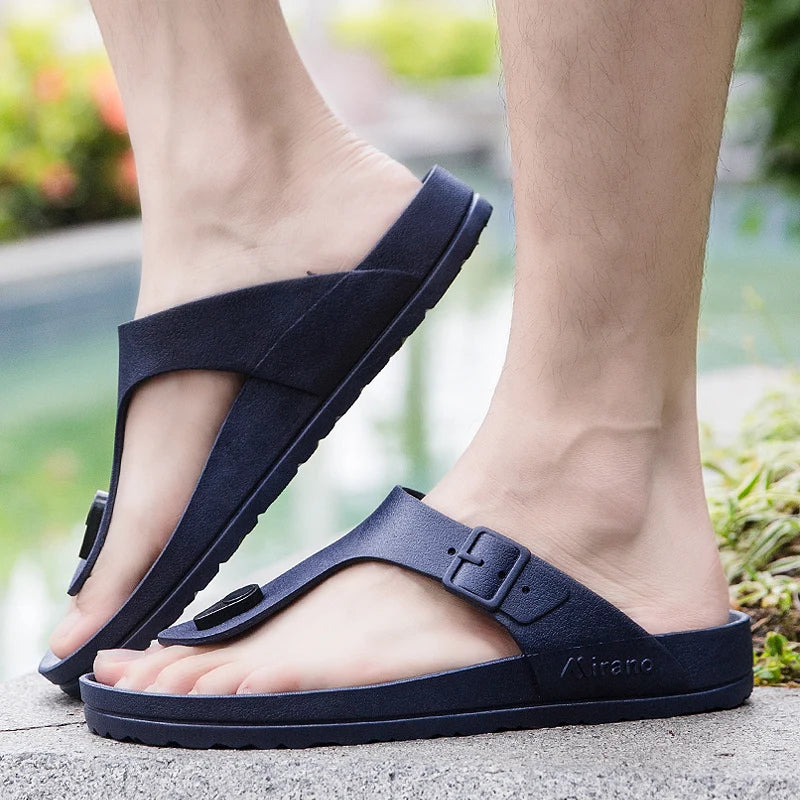 2026 New Summer Flip-flops for Men, Anti-slip, Trendy and Casual Solid-color Beach Shoes