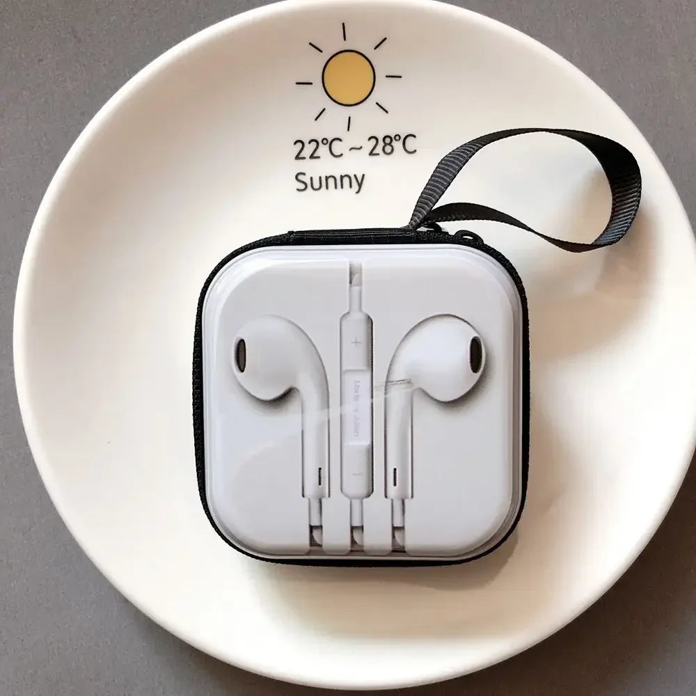Retro Feelings Creative Coin Purse Headphone Storage Bag TV Tape Bag Coin Bag Storage Box Wallet Purse Kids Earphone Box