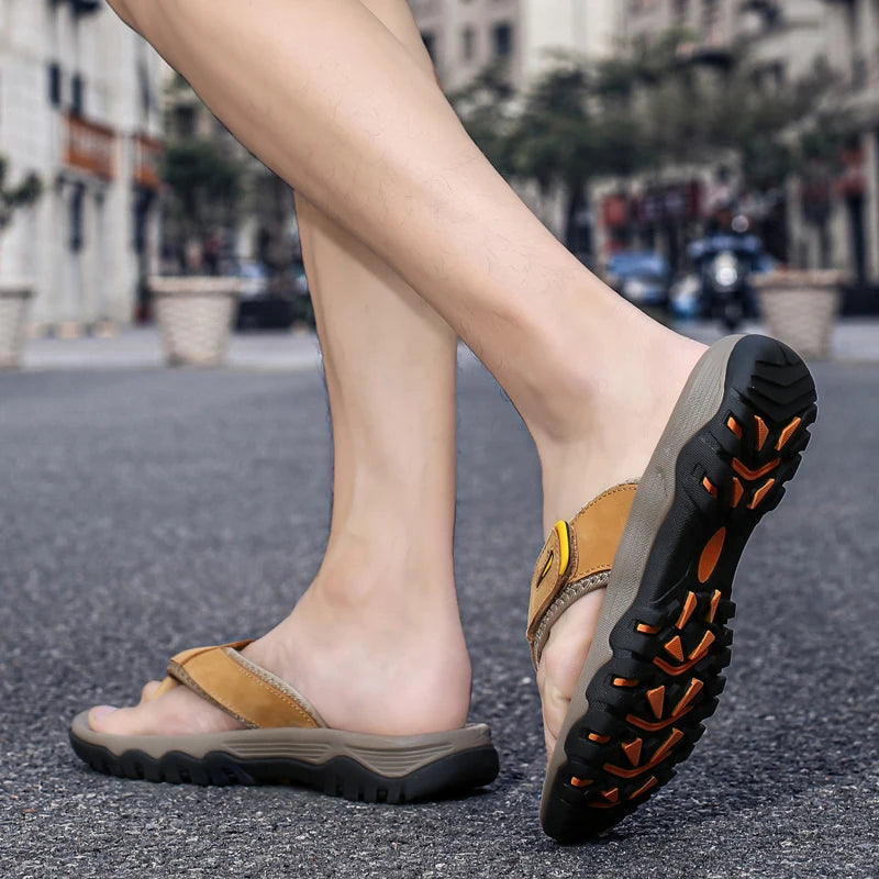 Beach Shoes for Man Fashion Outdoor Men Sandals Flip Flops Anti Slip Breathable Sneakers Men Sports Shoe 2025 New Arrival Summer