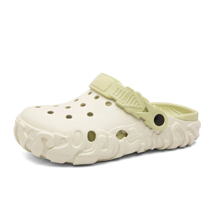 Hollow-Out Shoes for Men, Summer Outdoor Wear, Non-Slip, Wear-Resistant, Closed-Toe Sandals, Men's Beach Casual Sports Soft-Soled Slippers