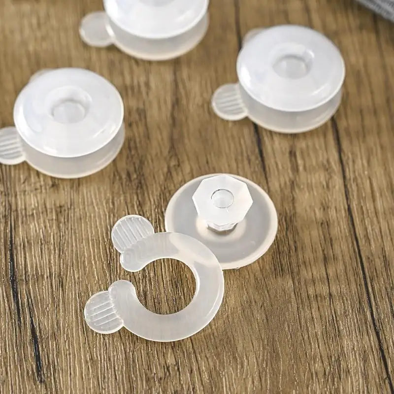 4/8/12PCS Quality Plastic Durable Portable Comforter Clamp Bed Duvet Fastener Clips Bed Duvet Holders Durable Blanket Cover