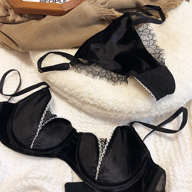 2022 New Velvet Women Sexy Underwear Set Thin Cotton Lingerie Translucent Push Up Adjustable Bra Panty Lace Black Intimates
