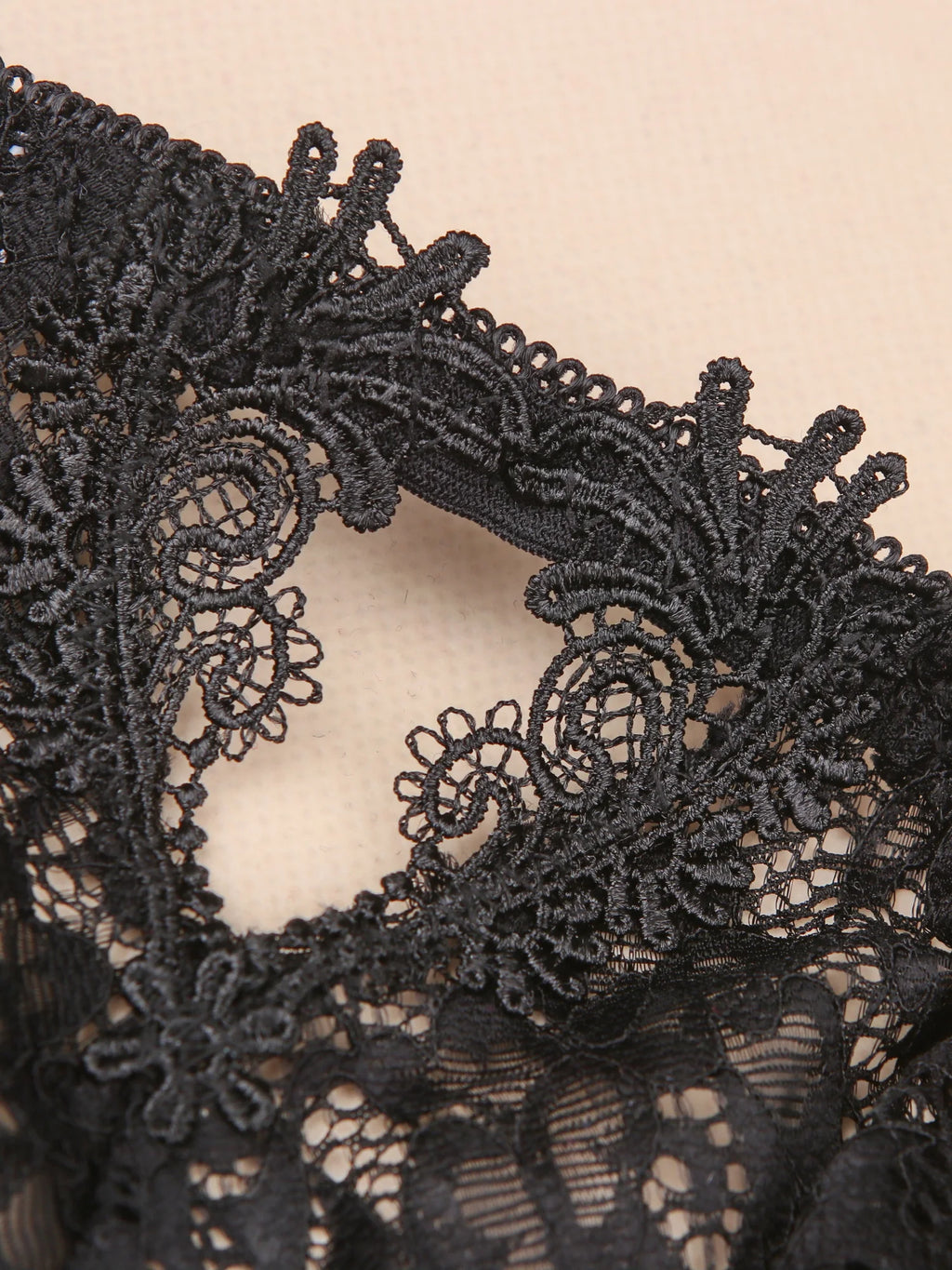 Fashion Sexy Thongs Hollow Out Back Lingerie Female Lace Flower G-String Panties Breathable Underwear Women Plus Size 3Pcs
