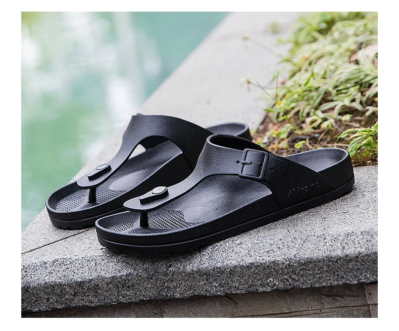 2026 New Summer Flip-flops for Men, Anti-slip, Trendy and Casual Solid-color Beach Shoes
