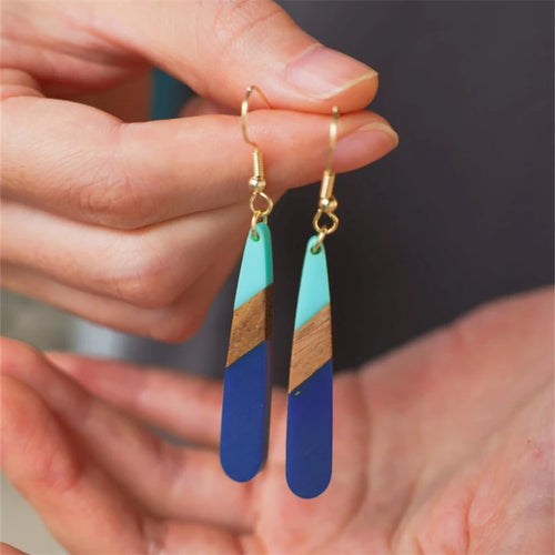 1-Pair Bohemian Long Strip Natural Wood Resin Acrylic Earrings Dopamine Peacock Color Women's Vacation Elegant Style