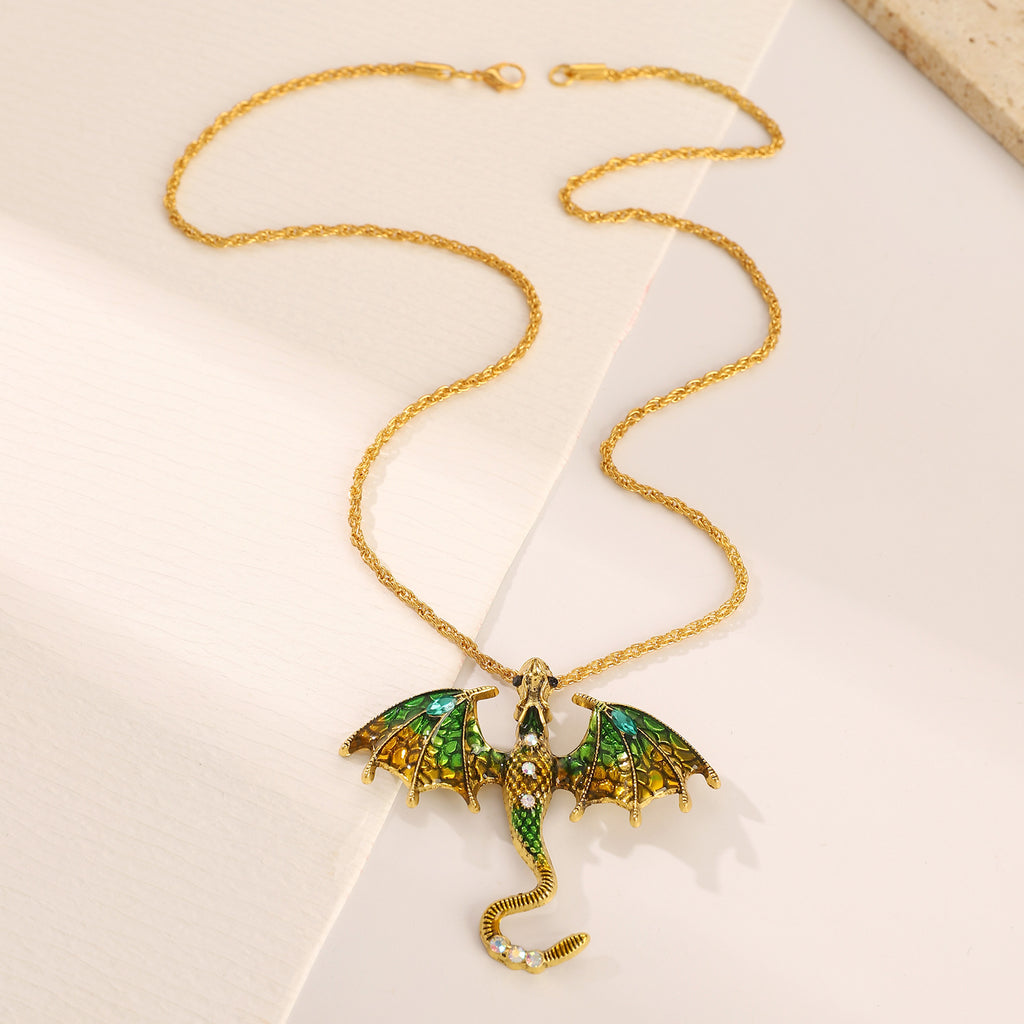 Retro Oil-drop Cartoon Flying Dragon Pendant Hip-hop Rhinestone-studded Necklace For Clubbing