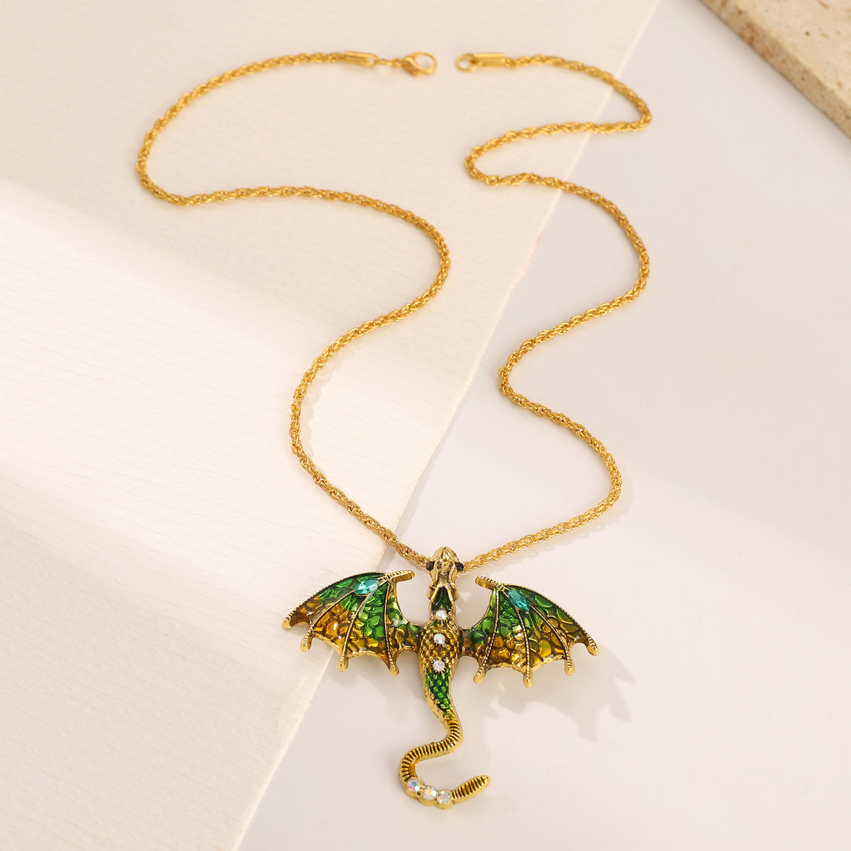 Retro Oil-drop Cartoon Flying Dragon Pendant Hip-hop Rhinestone-studded Necklace For Clubbing